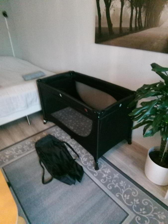 Parantolankatu Modern One Room Apartment Hyvinkaa ภายนอก รูปภาพ
